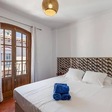 Casa Carpa Andalucia Iii * نيرخا